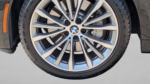 2023 BMW 5 Series 530i