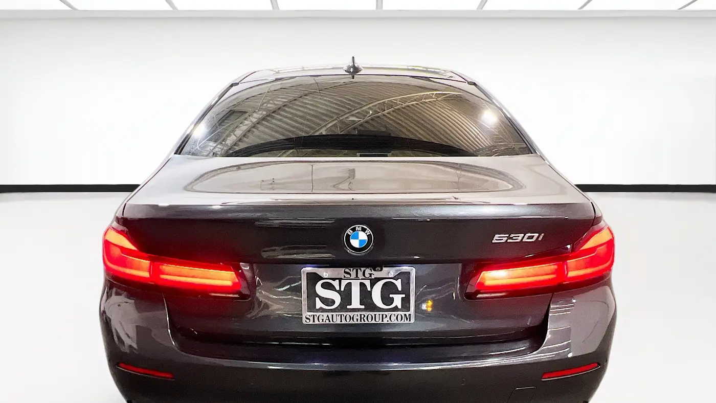 2022 BMW 5 Series 530i