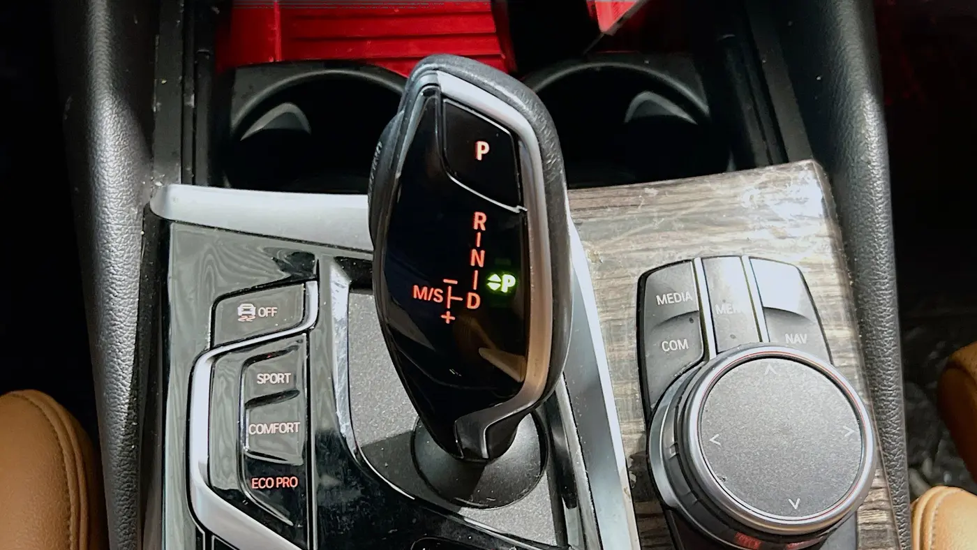 2022 BMW 5 Series 530i