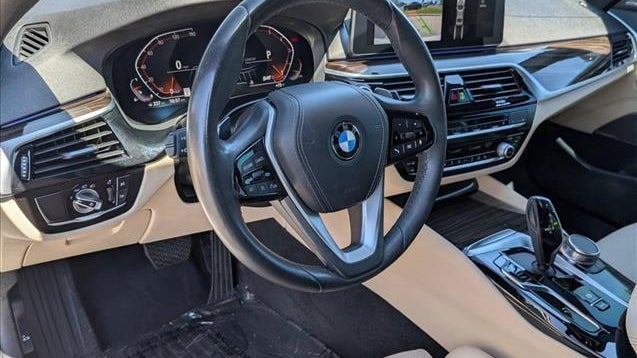 2023 BMW 5 Series 530i