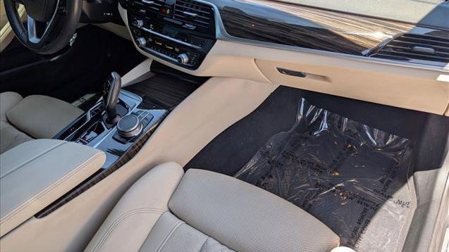 2023 BMW 5 Series 530i