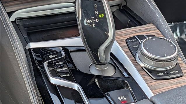 2023 BMW 5 Series 540i
