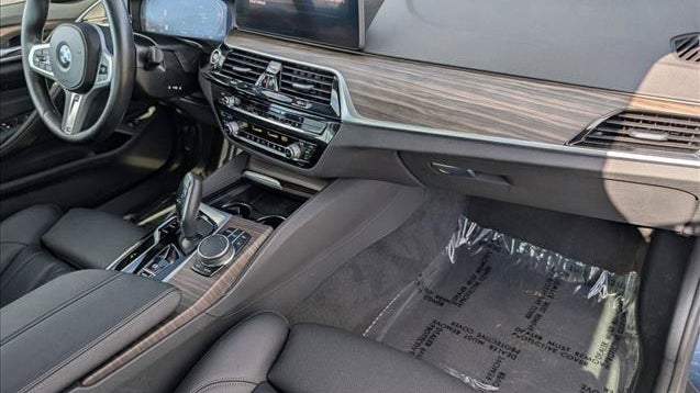 2023 BMW 5 Series 540i