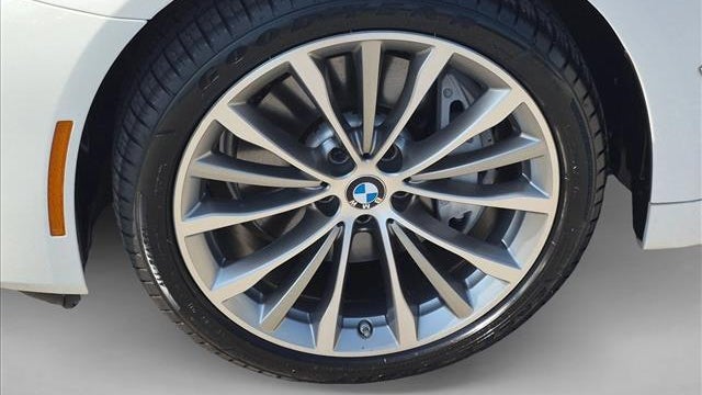 2023 BMW 5 Series 540i