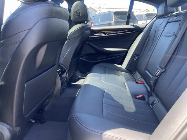 2023 BMW 540i - $33,863