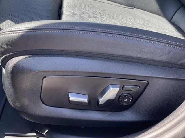 2023 BMW 540i - $33,863
