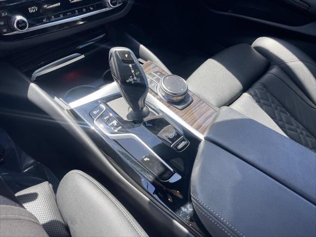 2023 BMW 540i - $33,863