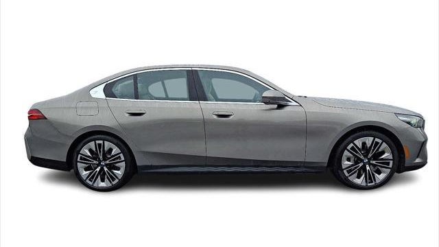 2025 BMW 5 Series 530i xDrive