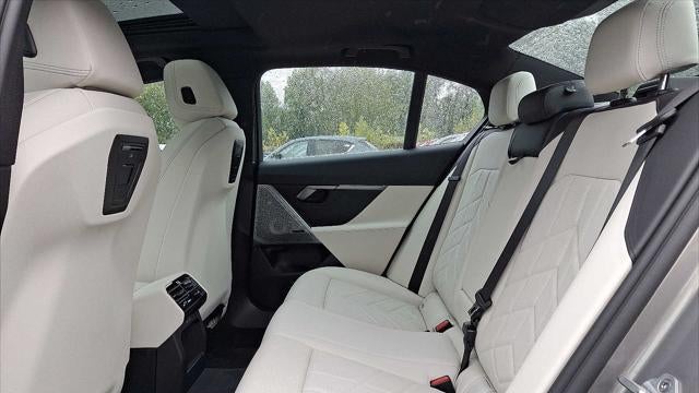 2025 BMW 5 Series 530i xDrive