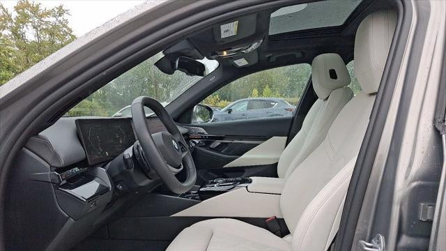 2025 BMW 5 Series 530i xDrive