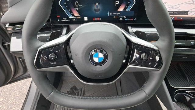 2025 BMW 5 Series 530i xDrive