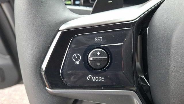2025 BMW 5 Series 530i xDrive