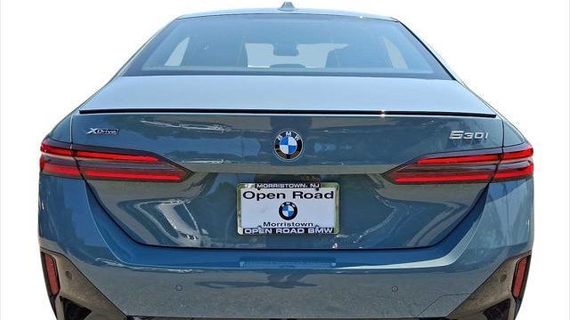 2025 BMW 5 Series 530i xDrive