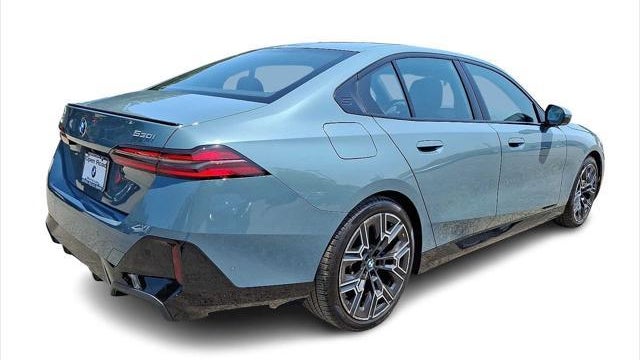 2025 BMW 5 Series 530i xDrive