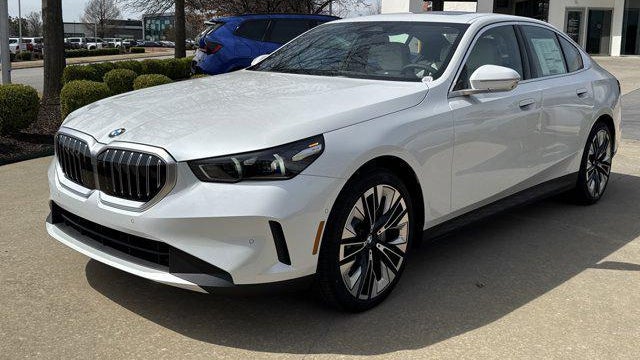 Preowned 2026 BMW 5 Series 530i xDrive for Sale
