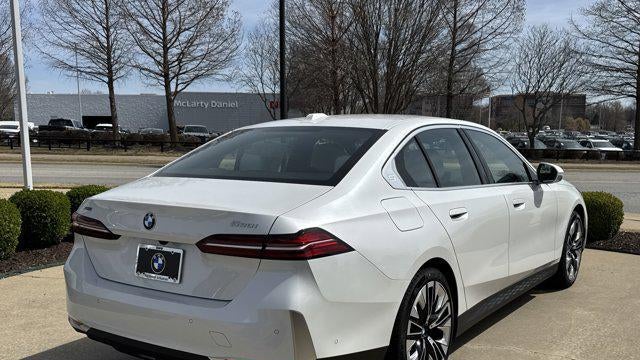 2026 BMW 5 Series 530i xDrive