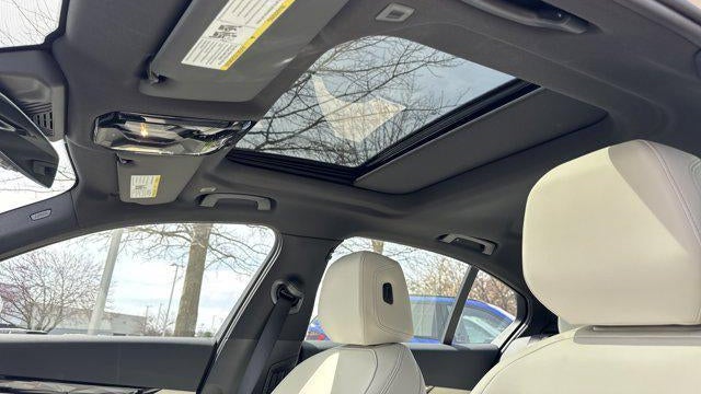 2026 BMW 5 Series 530i xDrive