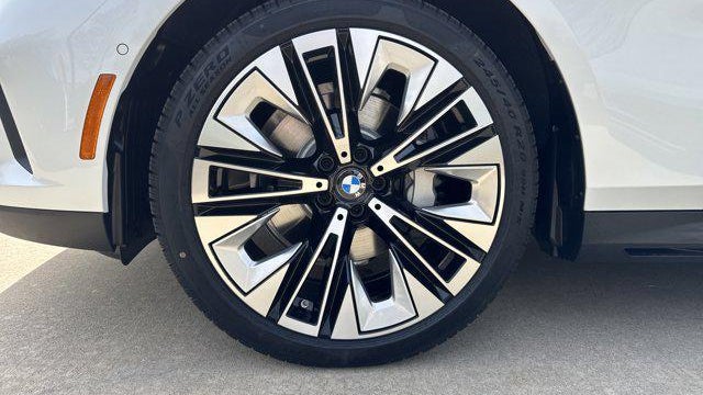 2026 BMW 5 Series 530i xDrive