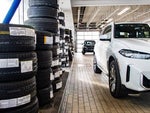 2027 5 Series Thumbnail 39