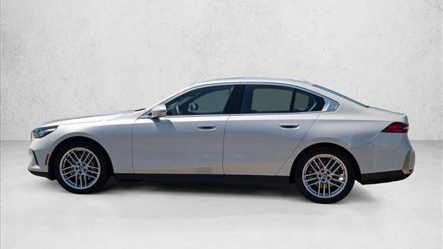 2025 BMW 5 Series 530i xDrive