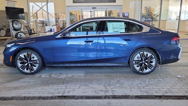 2026 BMW 5 Series 530i xDrive