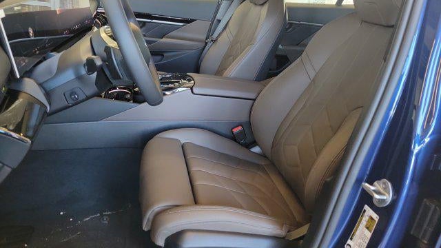 2026 BMW 5 Series 530i xDrive