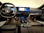 2025 5 Series Thumbnail 15