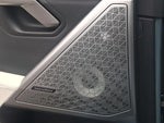 2025 5 Series Thumbnail 24