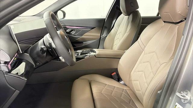 2026 BMW 5 Series 530i xDrive