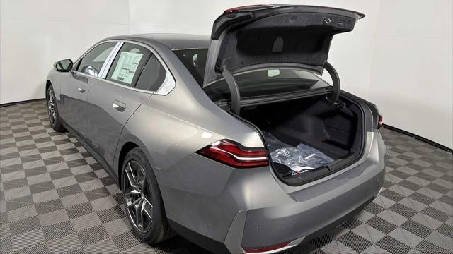 2026 BMW 5 Series 530i xDrive