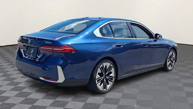 2024 BMW 5 Series 530i xDrive