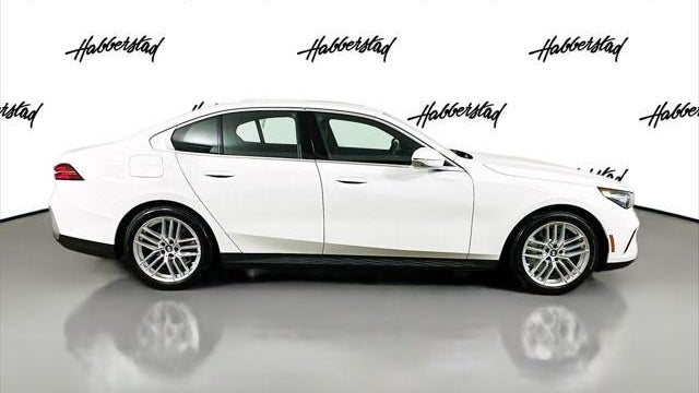 2025 BMW 5 Series 530i xDrive