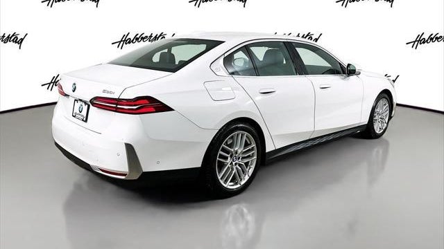 2025 BMW 5 Series 530i xDrive