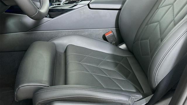 2025 BMW 5 Series 530i xDrive