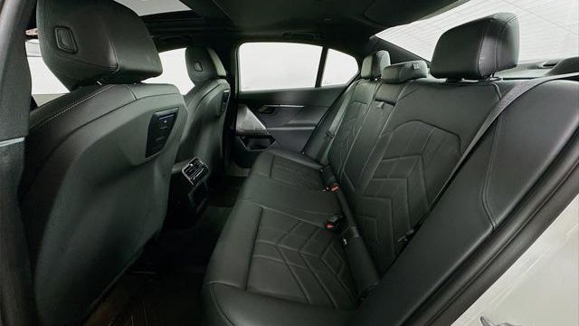 2025 BMW 5 Series 530i xDrive