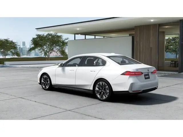 2026 BMW 5 Series 530i xDrive — photo 1 of 12