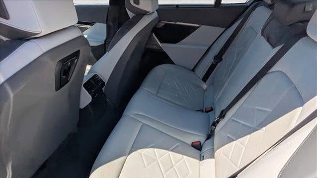 2024 BMW 5 Series 530i xDrive
