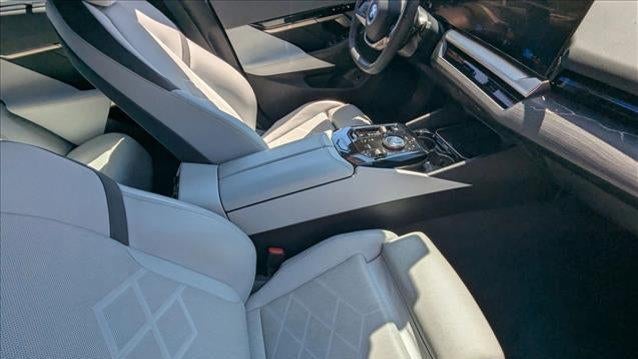 2024 BMW 5 Series 530i xDrive