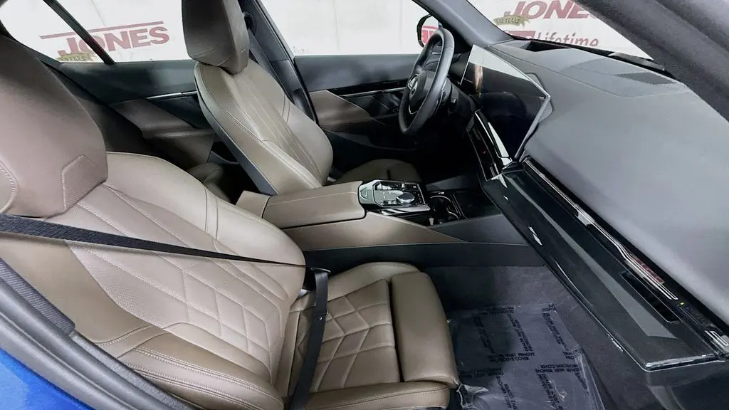 2026 BMW 5 Series 530i xDrive