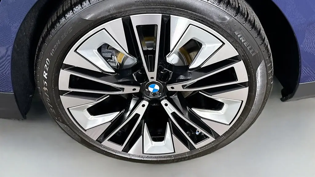 2026 BMW 5 Series 530i xDrive