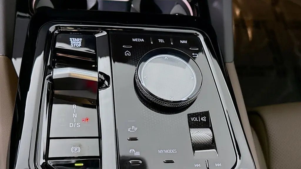 2026 BMW 5 Series 530i xDrive