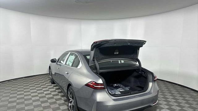 2026 BMW 5 Series 530i xDrive
