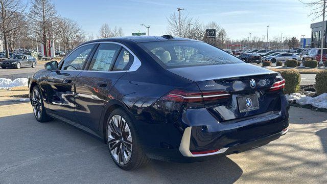 2026 BMW 5 Series 530i xDrive