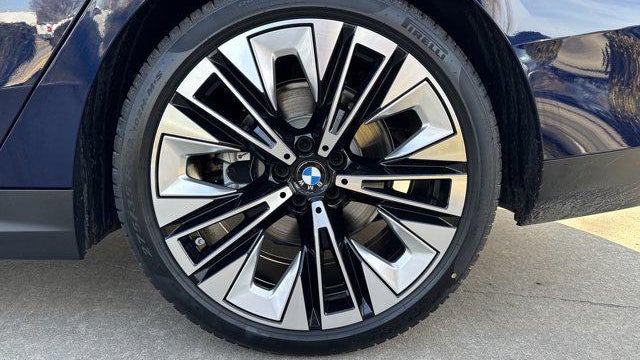 2026 BMW 5 Series 530i xDrive