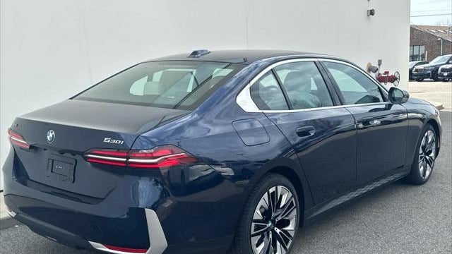 2026 BMW 5 Series 530i xDrive