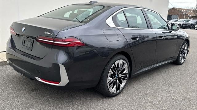 2026 BMW 5 Series 530i xDrive