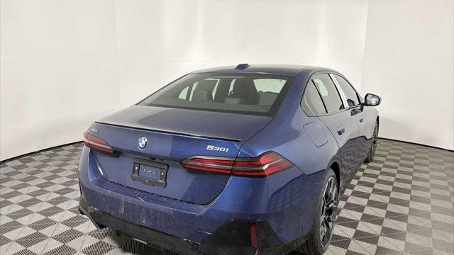 2026 BMW 5 Series 530i xDrive