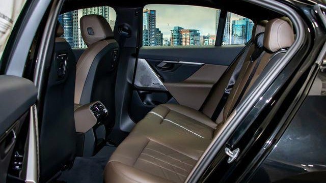 2027 BMW 5 Series 530i xDrive