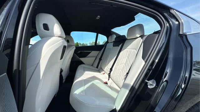 2027 BMW 5 Series 530i xDrive
