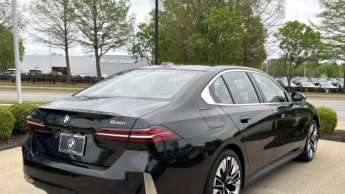 2026 BMW 5 Series 530i xDrive